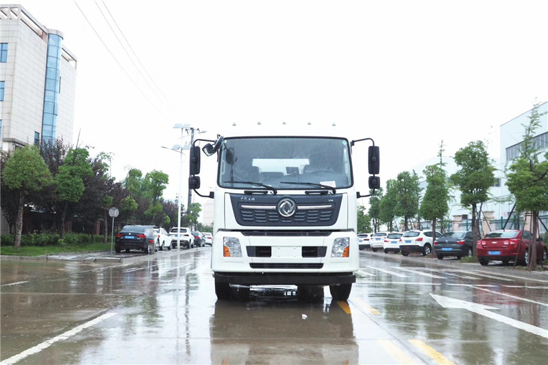 東風(fēng)天龍后八輪20噸噴霧車，國(guó)六綠化噴灑車